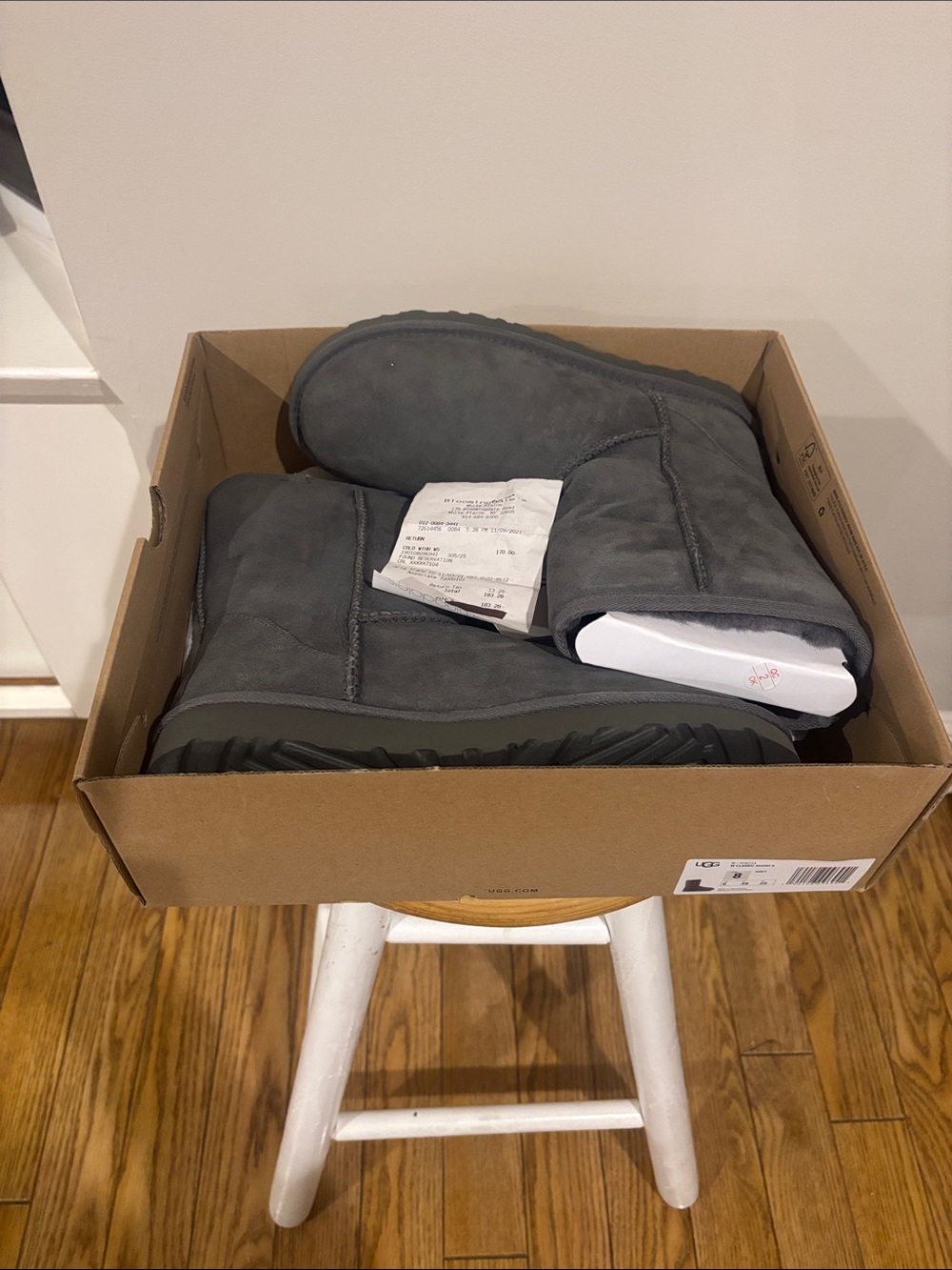 UGG Classic Short Boots in Gray